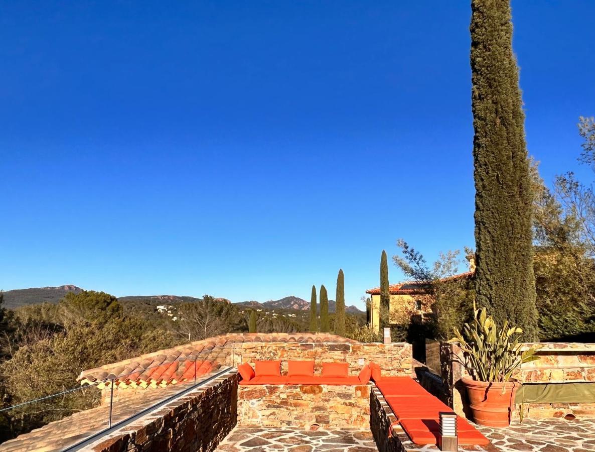 Villa Familiale Avec Vue Imprenable Saint-Raphaël Buitenkant foto